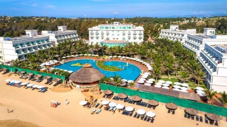 The Sailing Bay Beach Phan Thiết