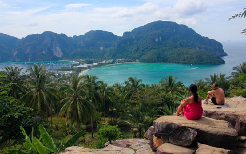 Chiêm ngưỡng vẻ đẹp toàn Koh Phi Phi từ View Point