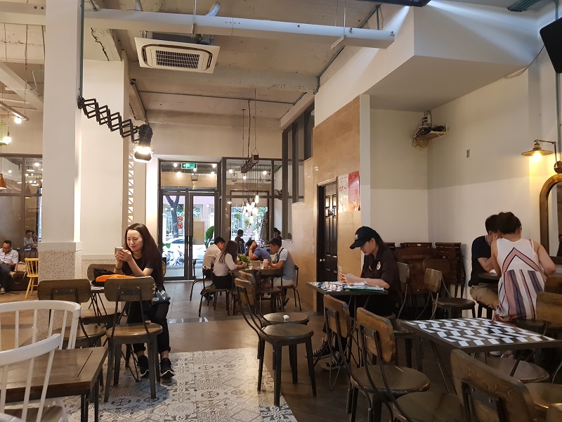 Quán cafe quận 1 - Đen Đá.